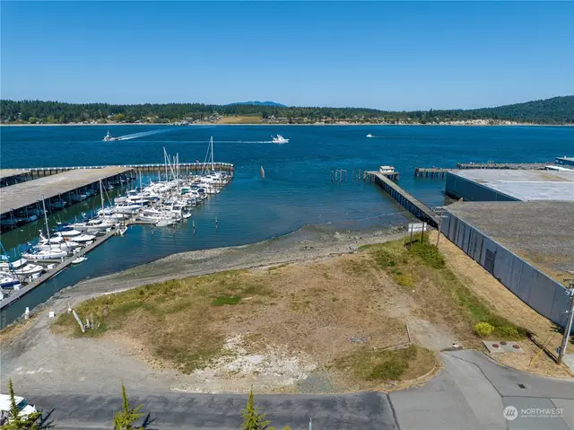 Land, Anacortes