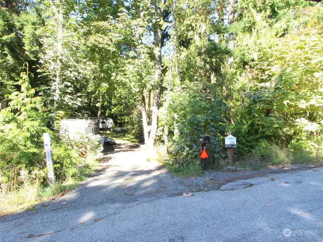 Land, Maple Falls