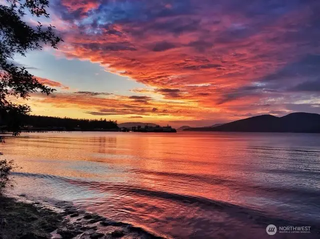 Land, Anacortes