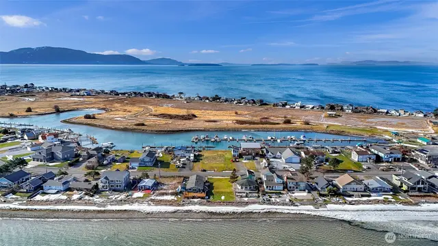Land, Ferndale