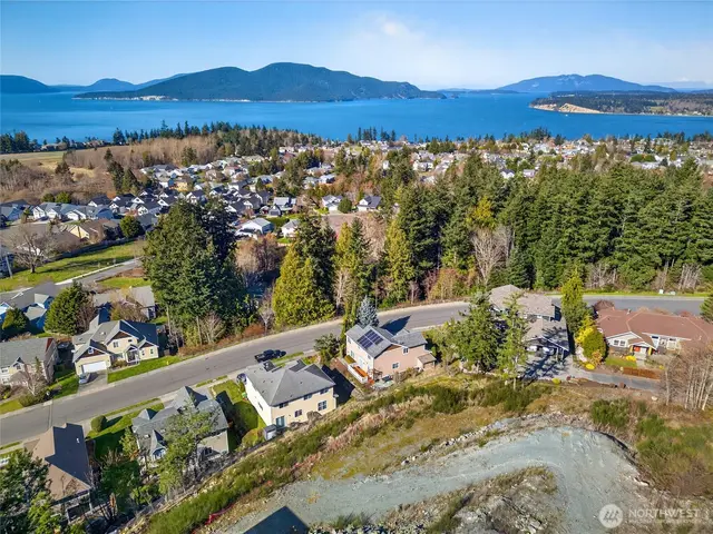 Land, Anacortes