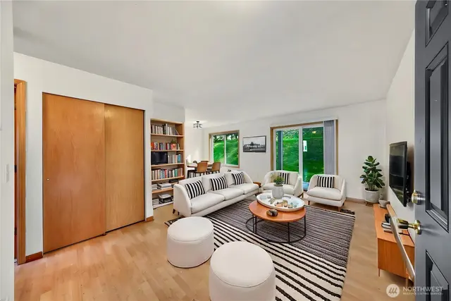 Contemporary, Bellingham
