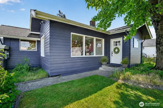 House, Lynden