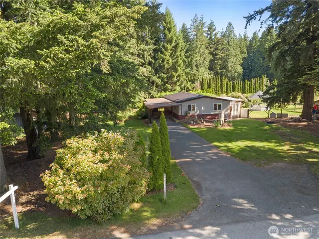 Manufactured, Lynden