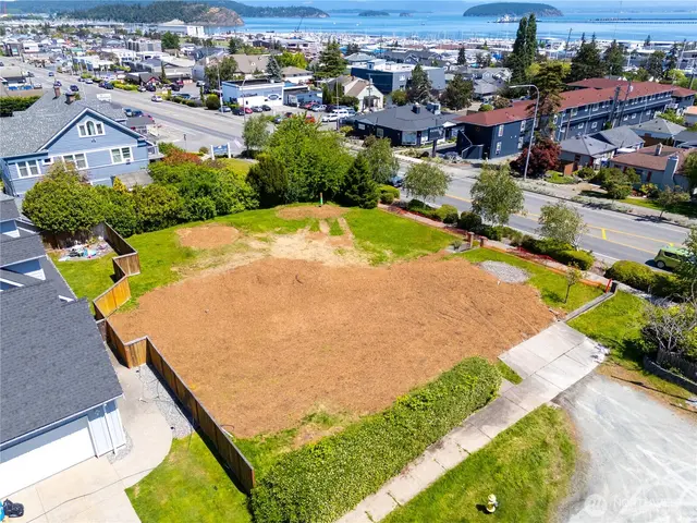 Land, Anacortes