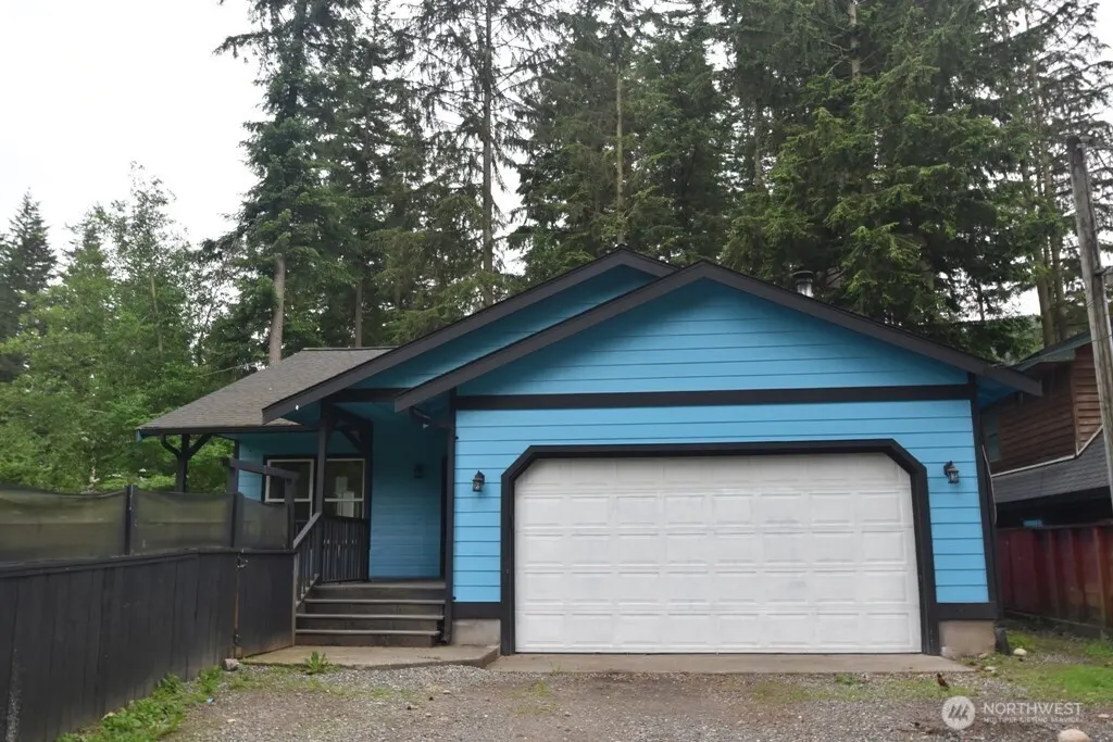 House, Maple Falls