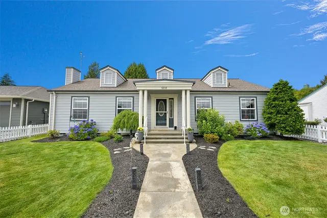 House, Birch Bay