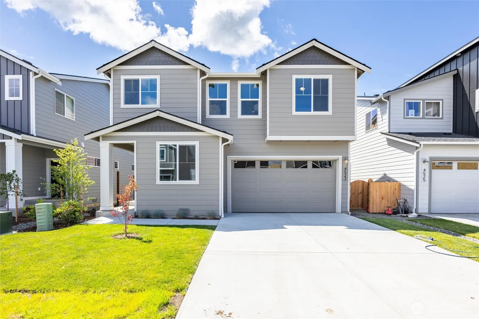 Contemporary, Blaine