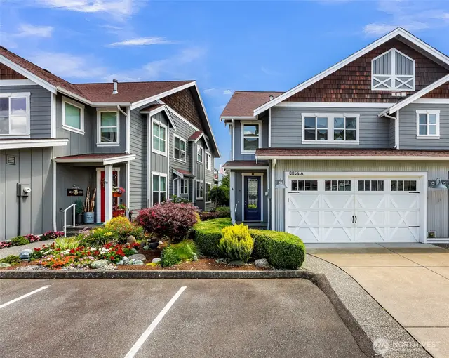 Condo, Lynden