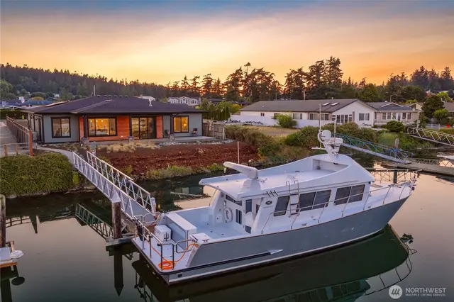 Contemporary, Anacortes