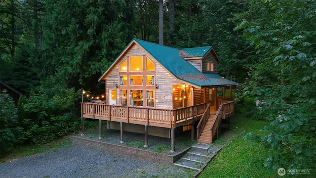 House, Glacier
