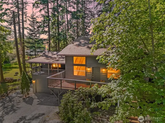 Contemporary, Anacortes
