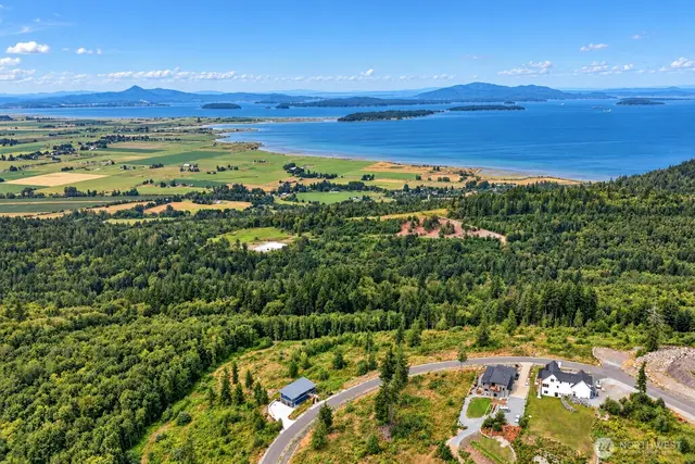 Land, Burlington