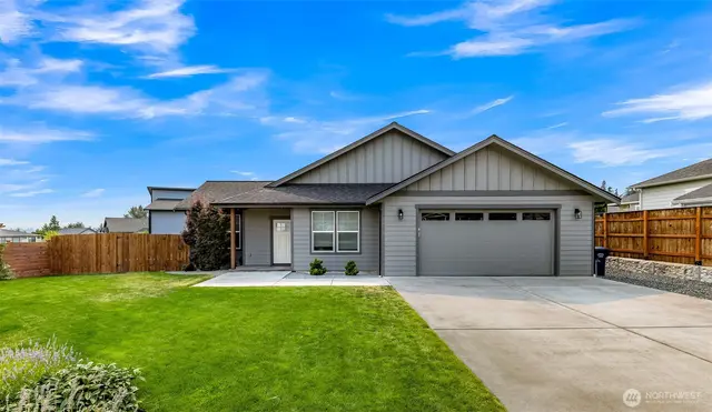 Contemporary, Lynden