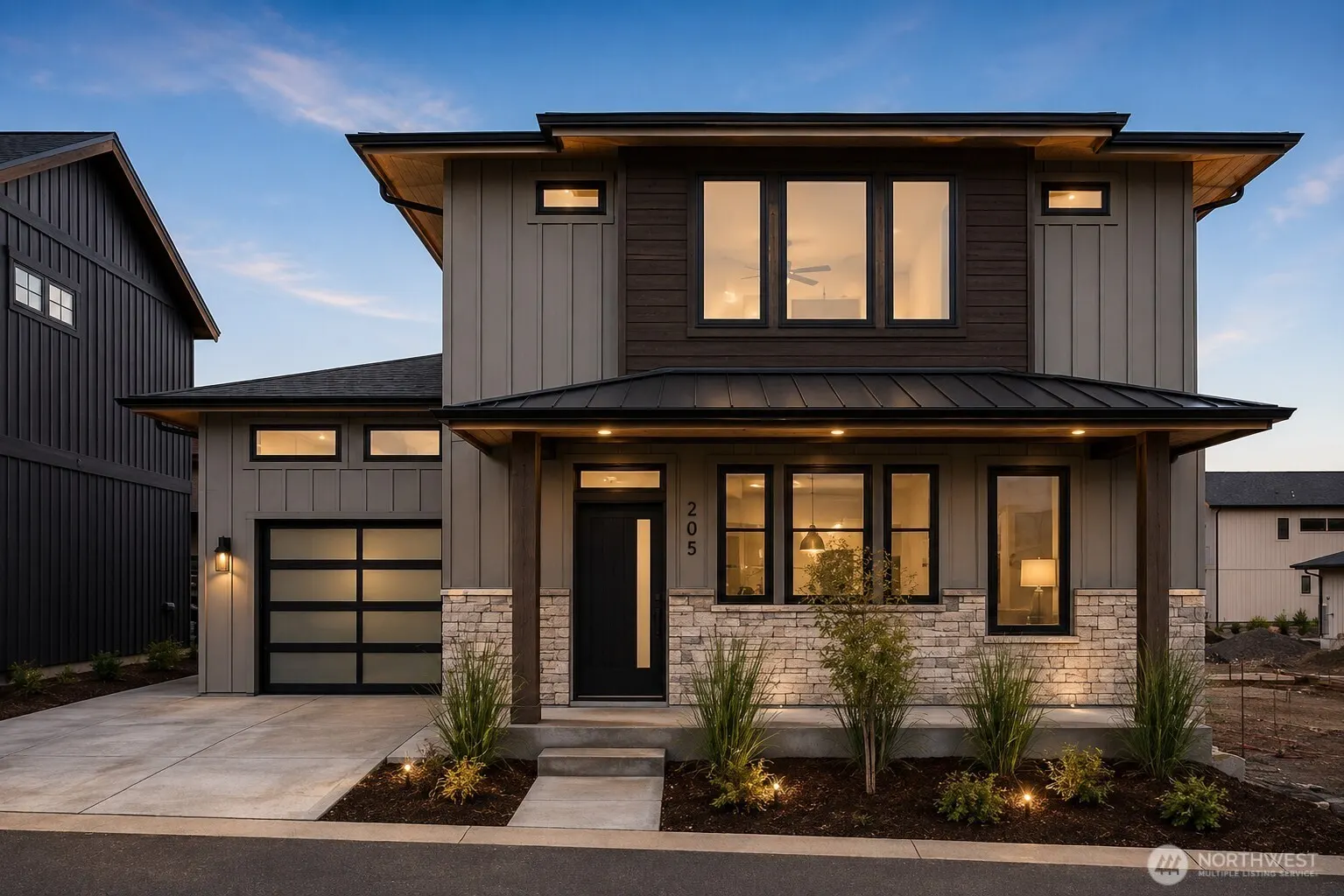 Modern, Lynden