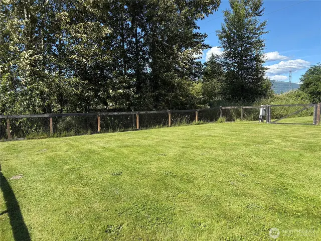 Land, Sedro Woolley
