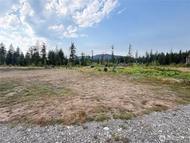 Land, Maple Falls