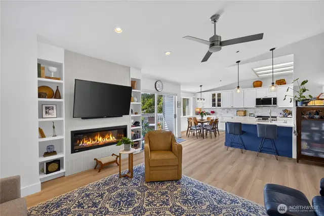 Condo, Anacortes