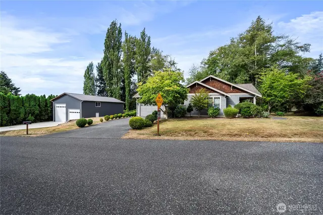 Contemporary, Blaine