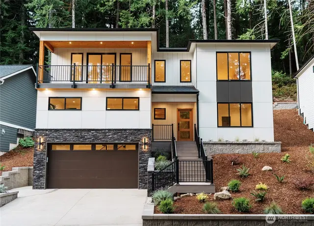 Contemporary, Bellingham