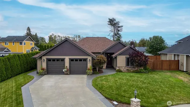 Contemporary, Ferndale