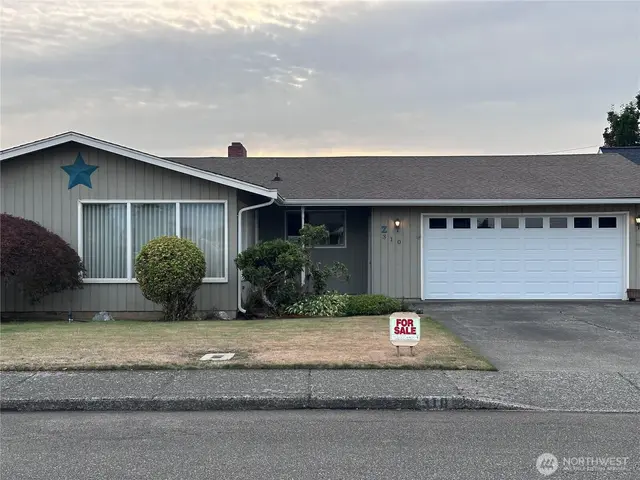 Mid-Century Modern, Lynden