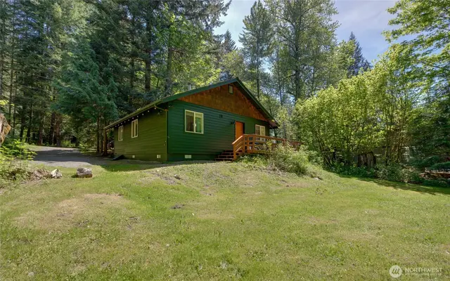 Cabin, Glacier