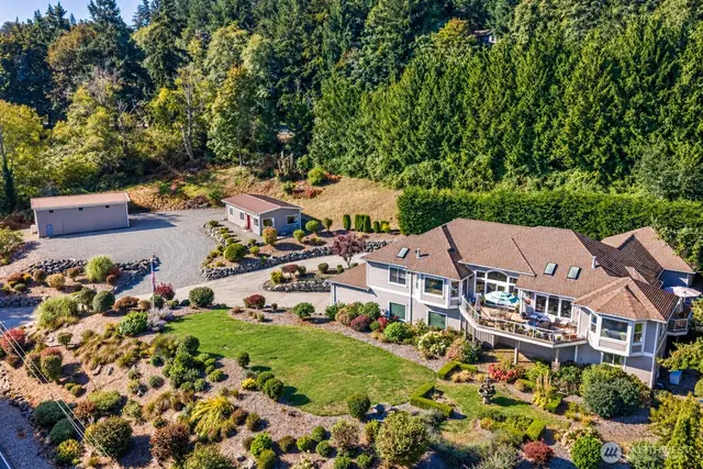 Contemporary, Anacortes